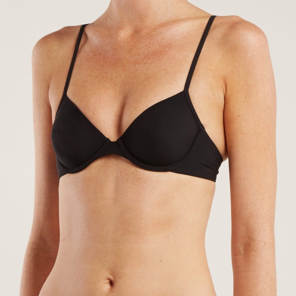 NWT La perla Bra Underwire & Thong Set 32B/S Black